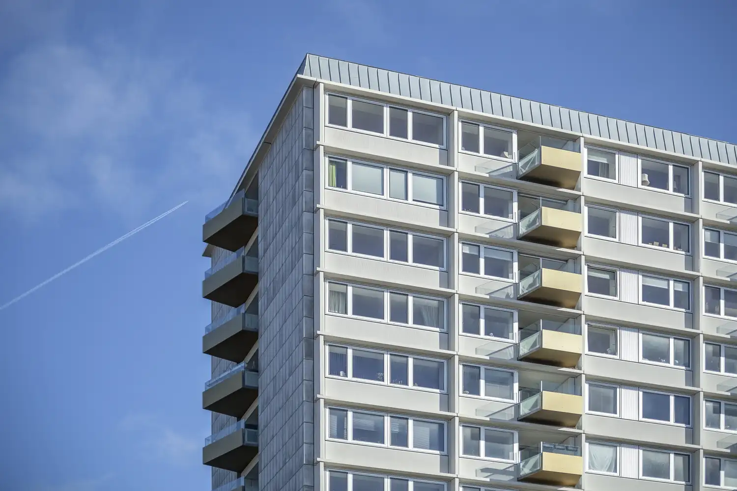 En udsigt over altanerne ved Sorgenfrivang i Danmark